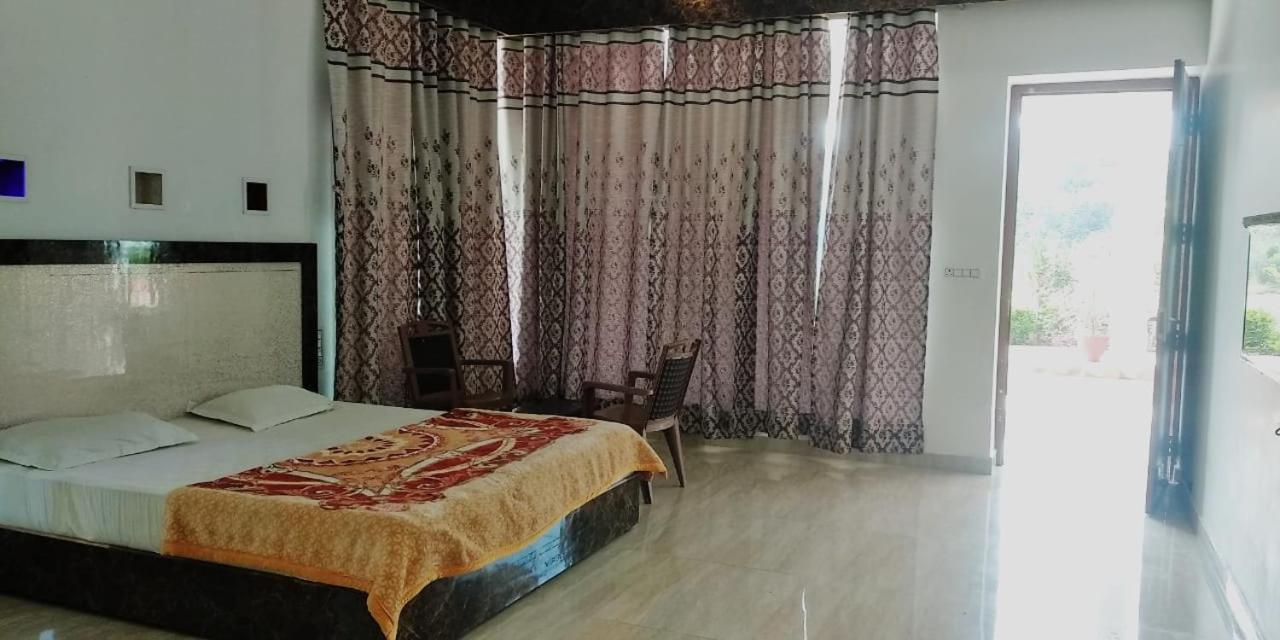 Radha Rani Mahal Khajuraho Hotel Екстериор снимка